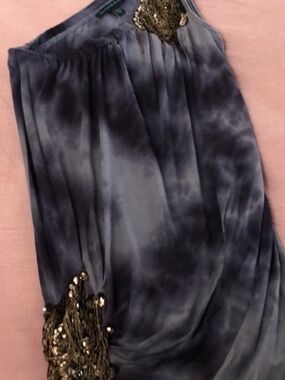 Beaded Tie-Dye A-Line Top in Gray by Unknown